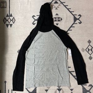 NWT! Men’s Gap hoodie, size Medium